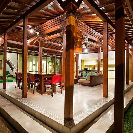 Villa Amalia Legian Εξωτερικό φωτογραφία
